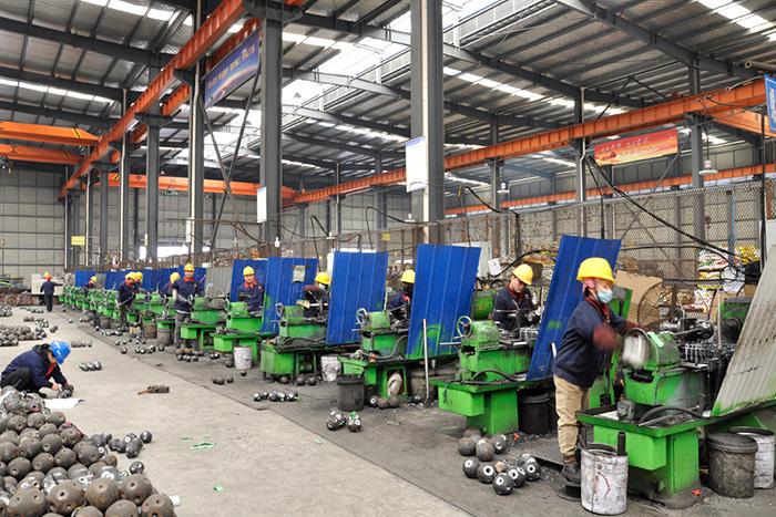 普兰店网架锥头车间